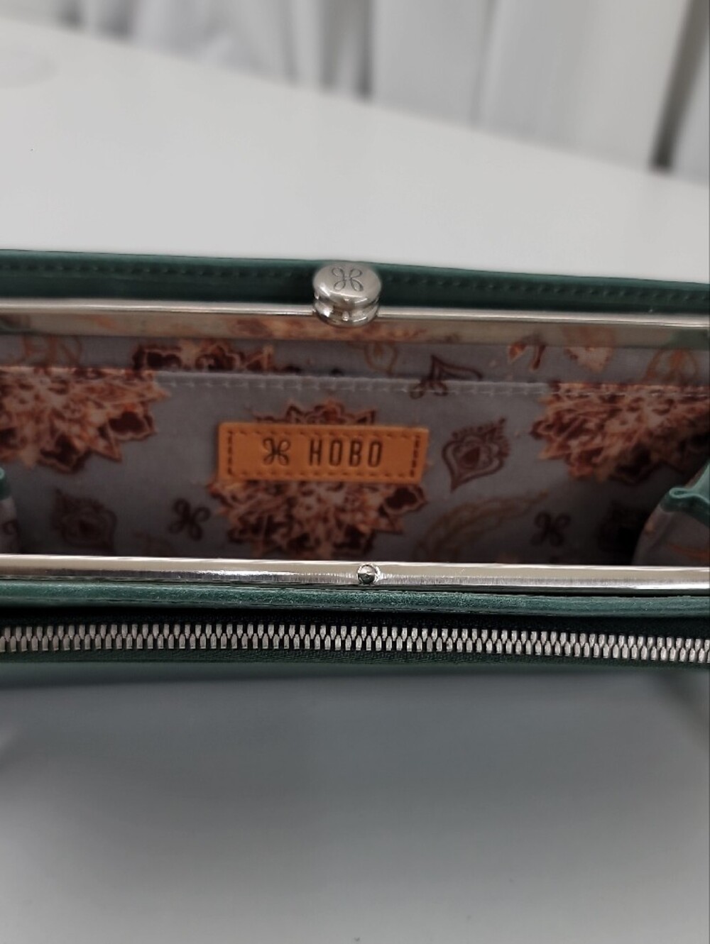 Hobo Lauren Double-frame Clutch Wallet - Picture 8 of 10